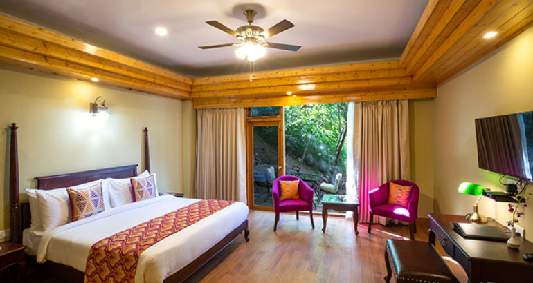 Deluxe King Room